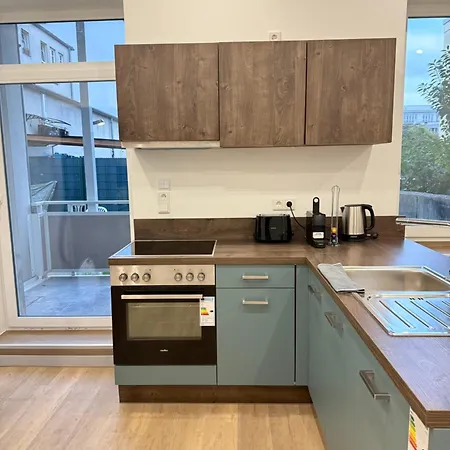 Exklusives City-zimmer, Gemeinschaftsbad Und Kueche منزل للإقامة *