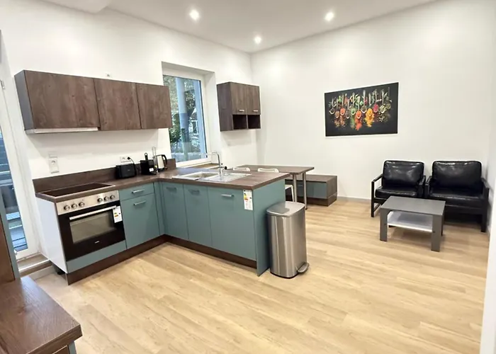 Exklusives City-zimmer, Gemeinschaftsbad Und Kueche *